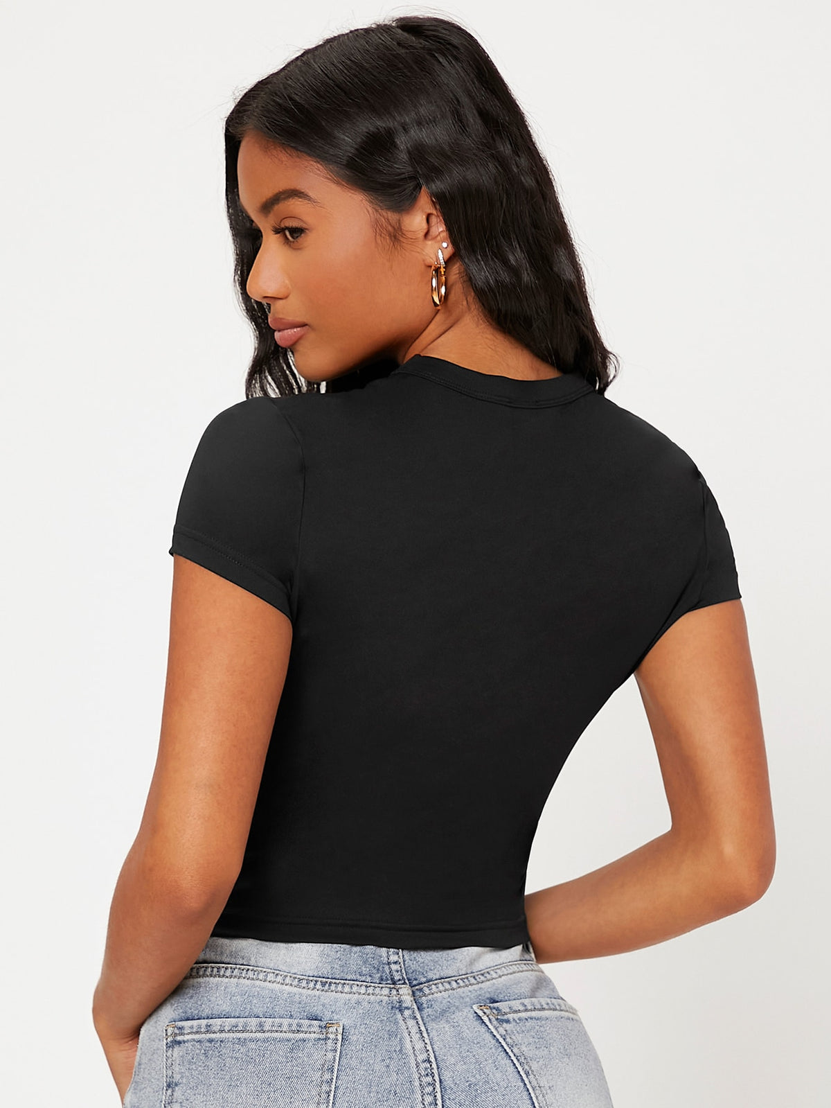 BASICS Solid Form Fitted Tee