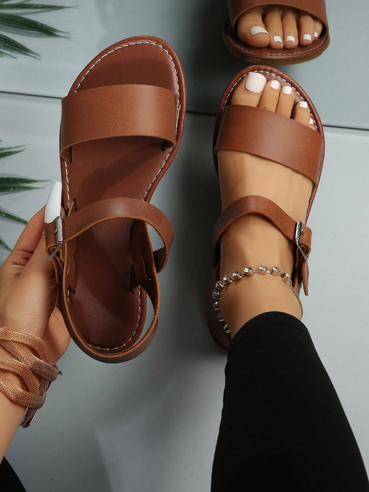 Casual Outdoors Comfy Sandals for Women, Twin Strap Plain Artificial Leather Open Toe Ankle Strap Sandals