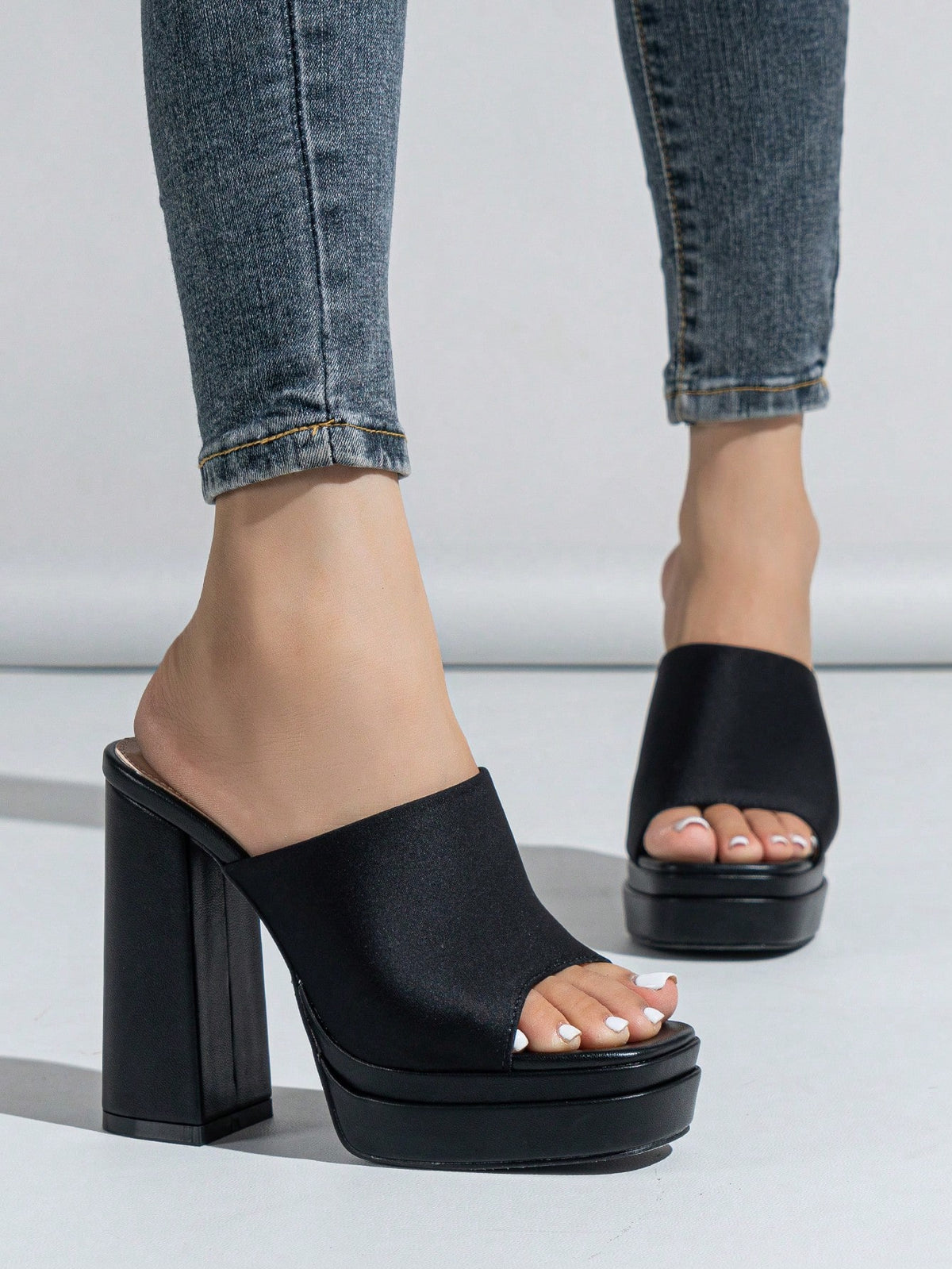 Women Minimalist Mule Sandals, Lycra Platform Chunky Heeled Elegant Sandals