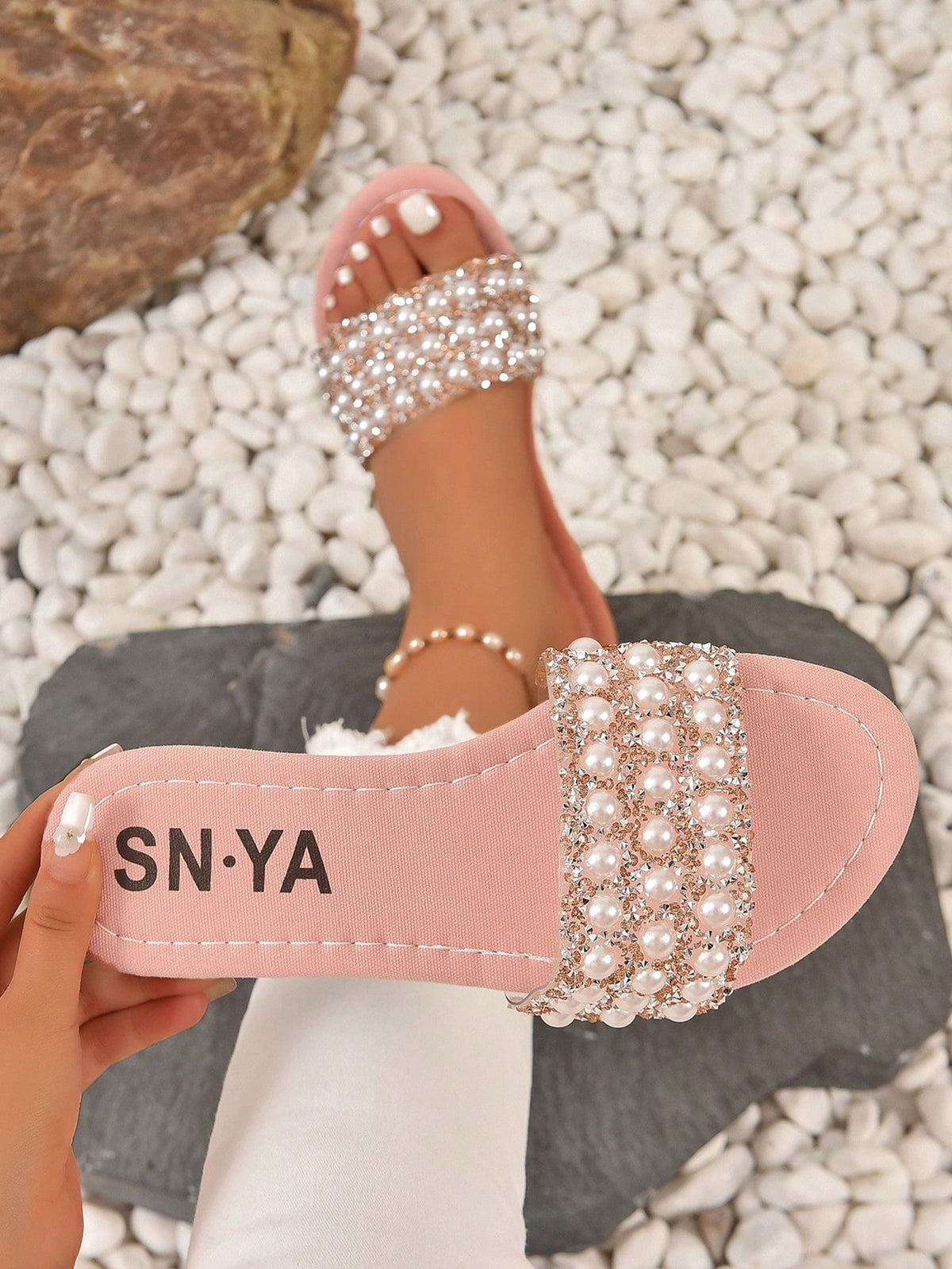 Comfortable Women Flat Sandals, Stylish And Versatile For Outdoor