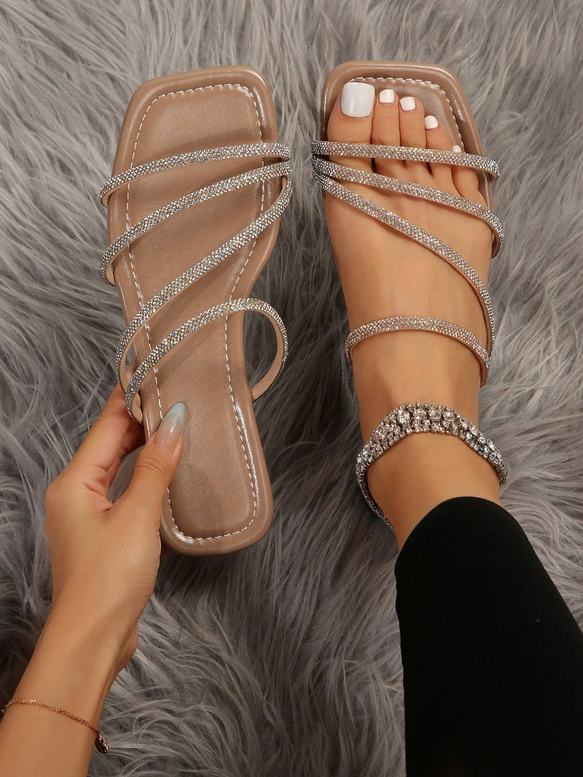 Women  Apricot Rhinestone Decor Flat Sandals, Open Toe Mules For Daily Wear