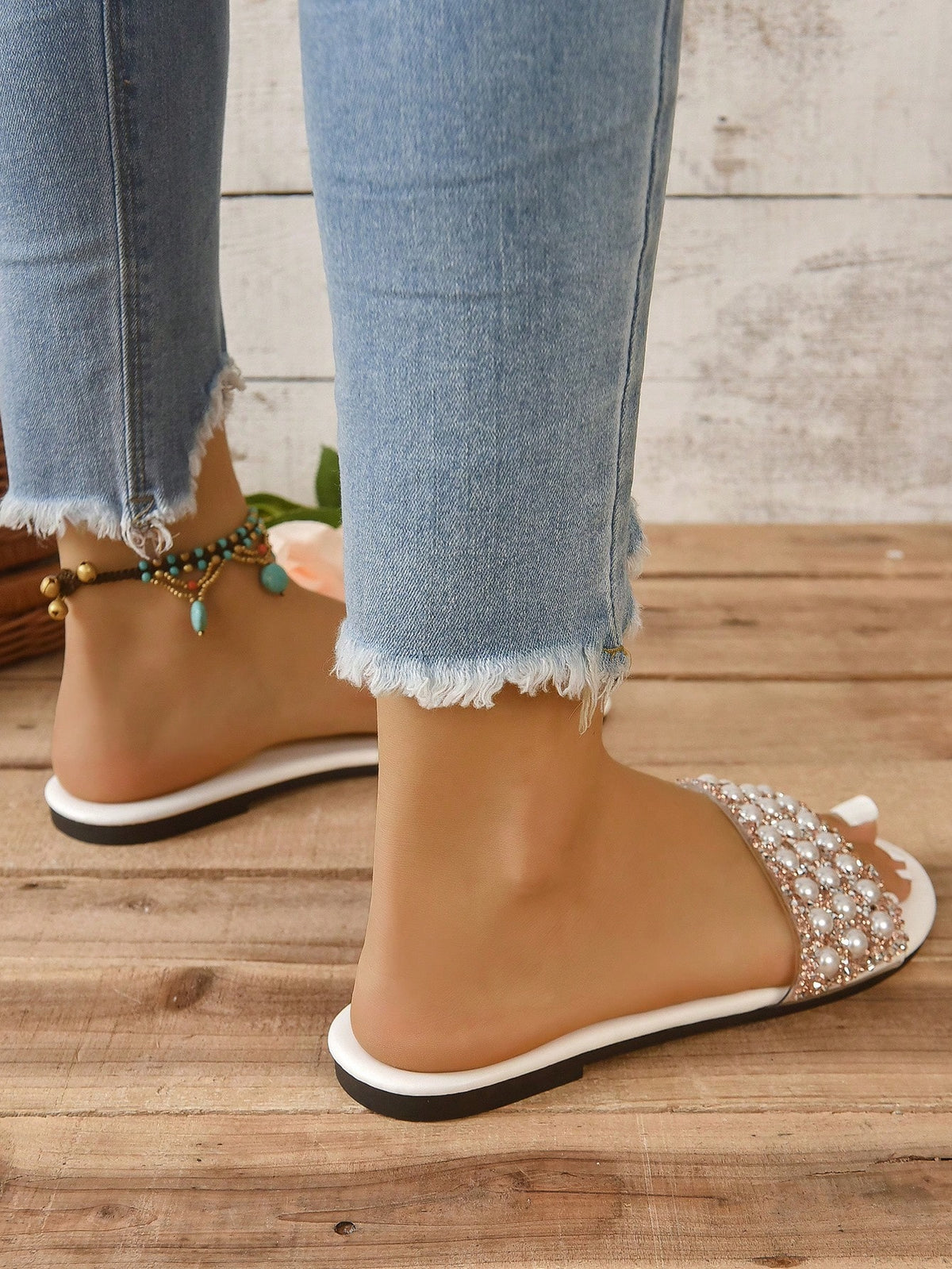 Comfortable Women Flat Sandals, Stylish And Versatile For Outdoor