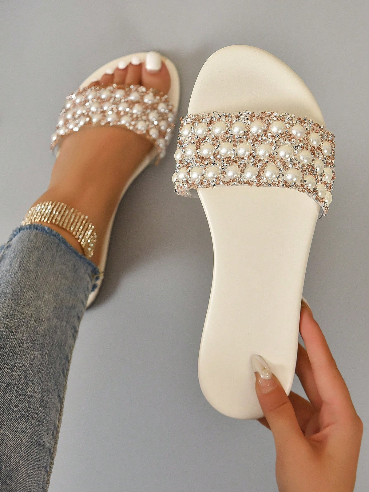 Comfortable Women Flat Sandals, Stylish And Versatile For Outdoor